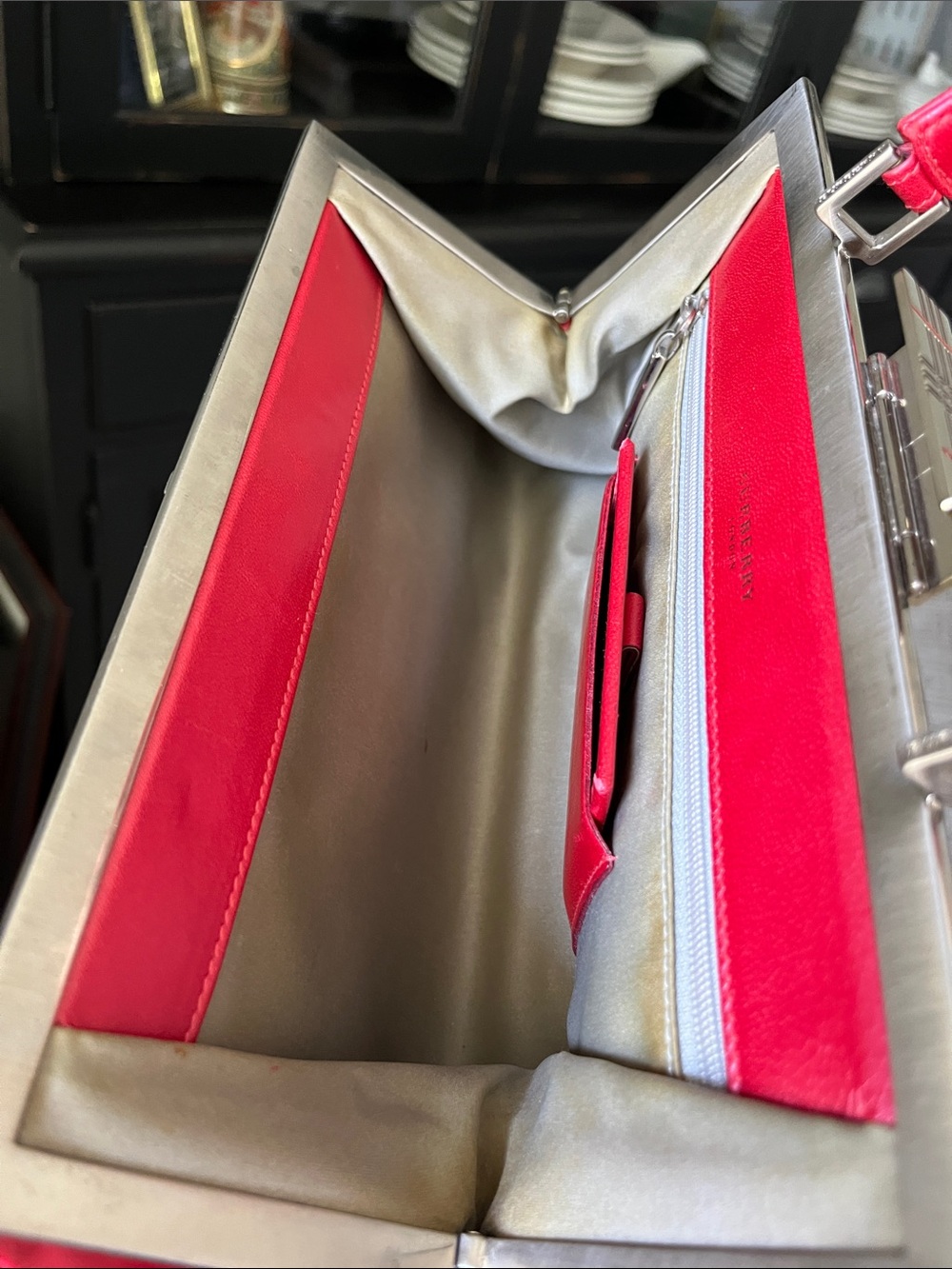 Vintage Burberry Red Top-Handle Women's Bag - Picture 4 of 13